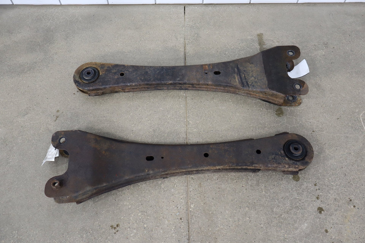 2005-2007 Ford F250 F350 Super Duty Front Lower Radius Arms Pair OEM