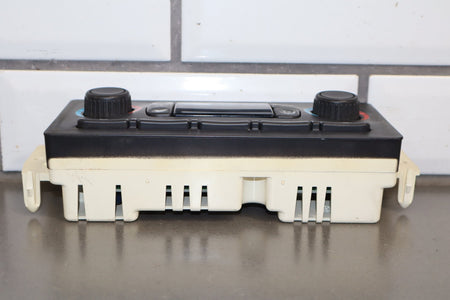 2005-2007 GMC Sierra 2500 Climate Control 15855848 OEM
