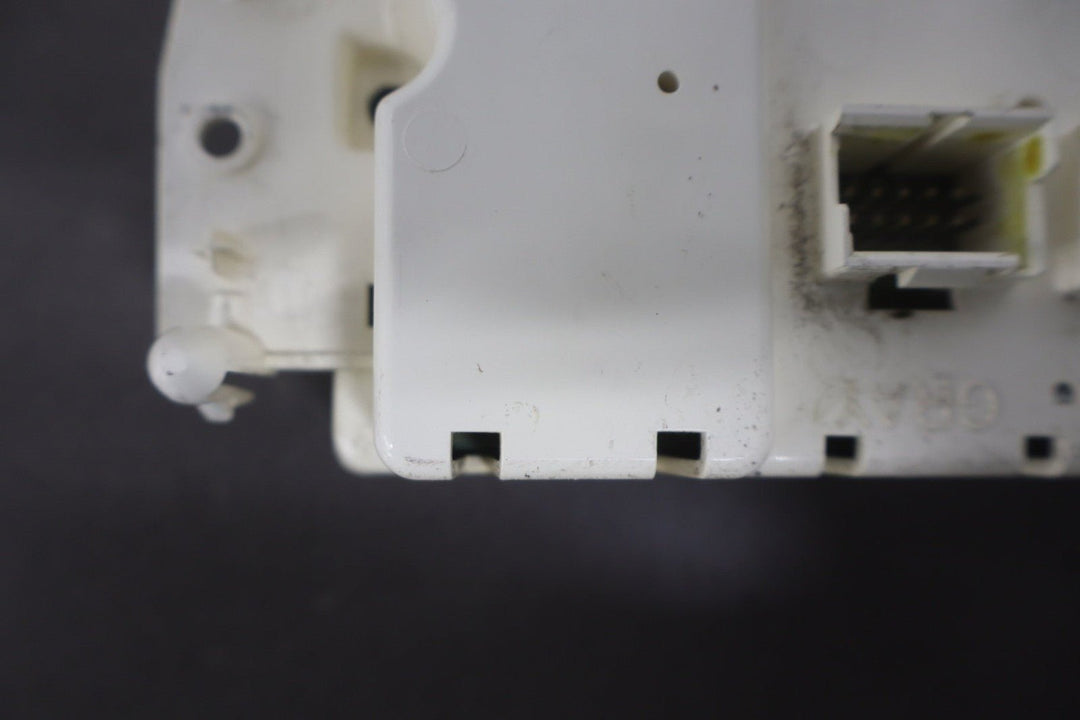 2005 - 2007 GMC Yukon Climate Control 15855848 OEM GMT800