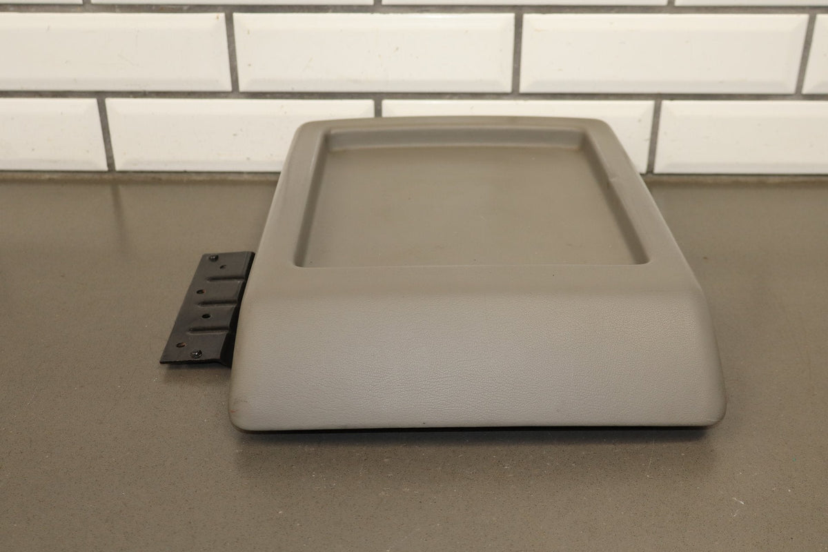 2005-2007 Hummer H2 - Console Lid Wheat 89042128