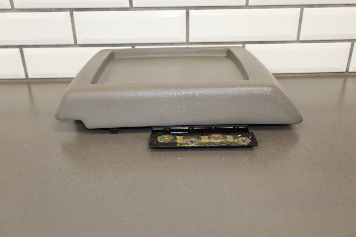 2005-2007 Hummer H2- Console Lid Wheat 89042128
