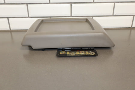 2005-2007 Hummer H2- Console Lid Wheat 89042128
