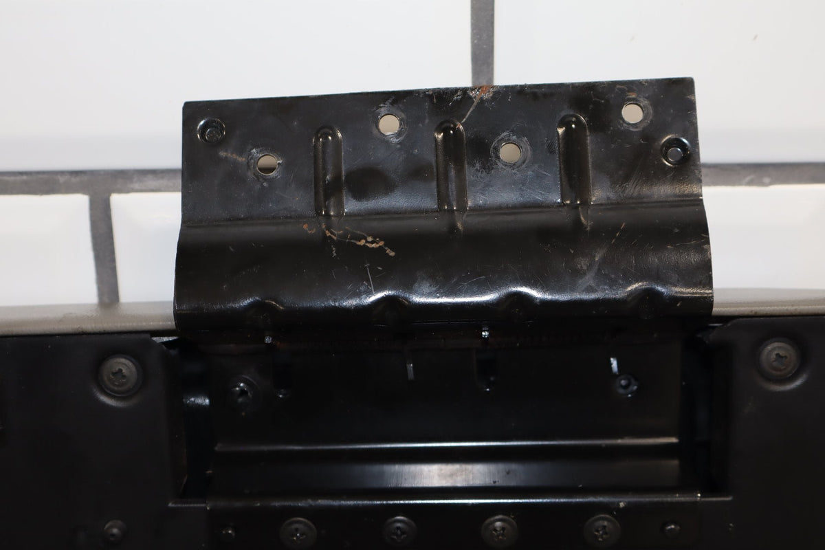 2005-2007 Hummer H2- Console Lid Wheat 89042128