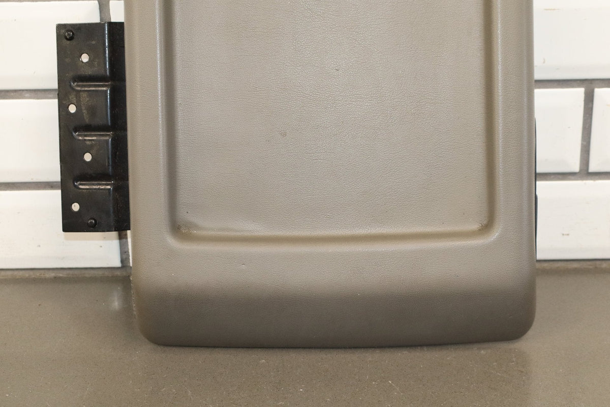 2005-2007 Hummer H2 - Console Lid Wheat 89042128