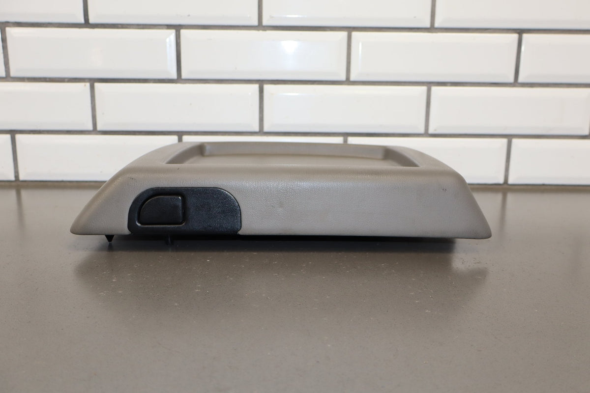 2005-2007 Hummer H2- Console Lid Wheat 89042128