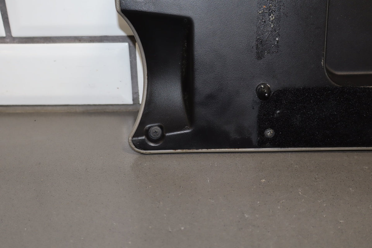 2005-2007 Hummer H2- Console Lid Wheat 89042128