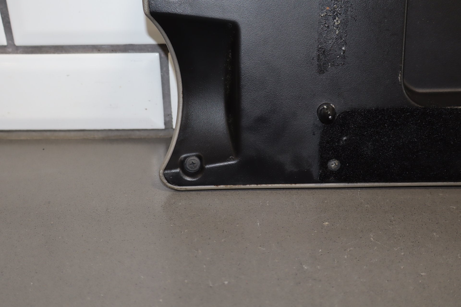 2005-2007 Hummer H2- Console Lid Wheat 89042128