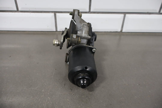 2005 - 2007 Toyota Sequoia Front Wiper Motor W/ Transmission OEM