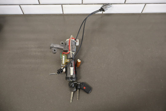 2005 - 2007 Toyota Sequoia Ignition Switch W/ Module OEM