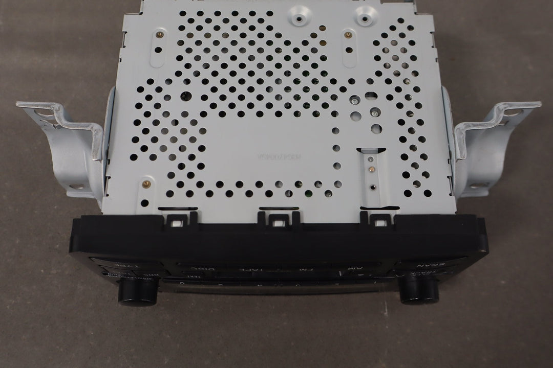 2005 - 2007 Toyota Sequoia JBL CD Player Radio OEM
