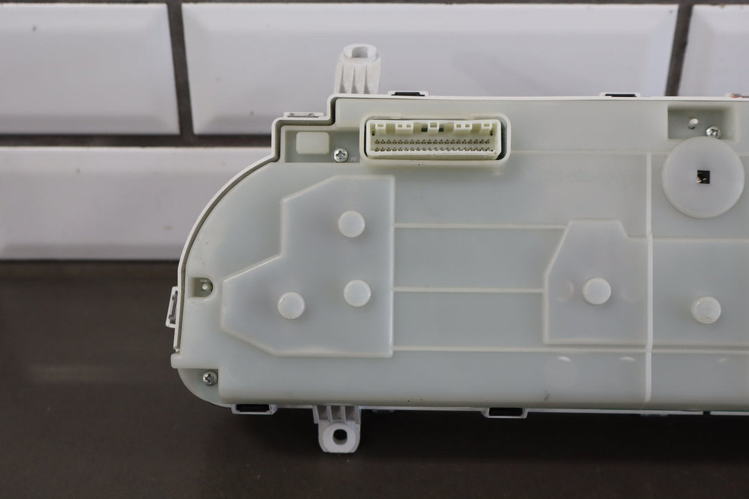 2005 - 2007 Toyota Sequoia SR5 Speedometer Miles