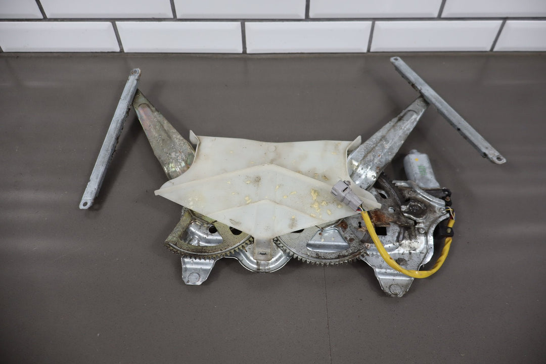 2005 - 2007 Toyota Sequoia Tailgate Regulator OEM - Tested