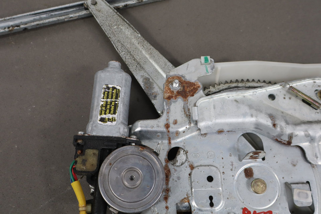 2005 - 2007 Toyota Sequoia Tailgate Regulator OEM - Tested
