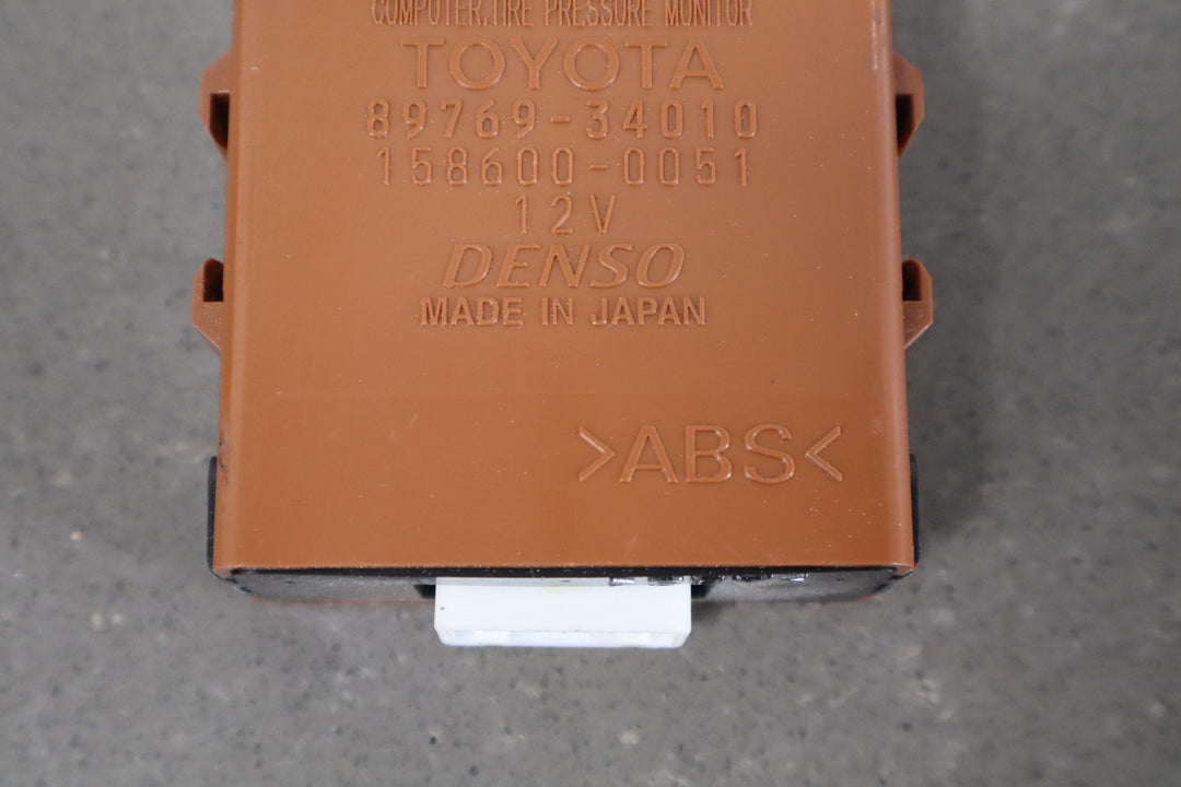 2005 - 2007 Toyota Sequoia - Tire Pressure Monitoring Control Module PN: 8976934010