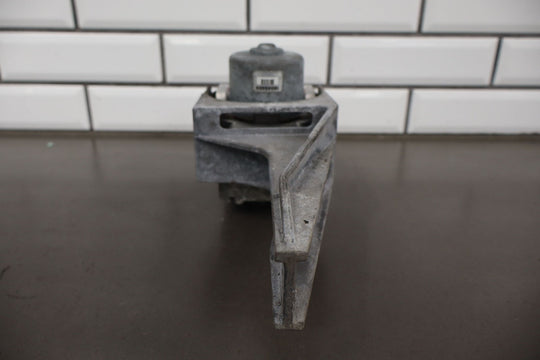 2005 - 2008 C6 Corvette ABS Anti Lock Brake Pump Module & Bracket