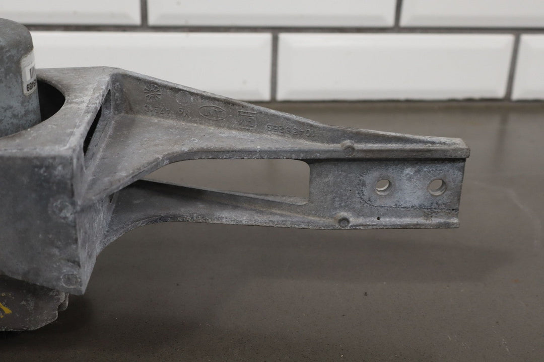 2005 - 2008 C6 Corvette ABS Anti Lock Brake Pump Module & Bracket