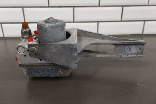 2005 - 2008 C6 Corvette ABS Anti Lock Brake Pump Module & Bracket