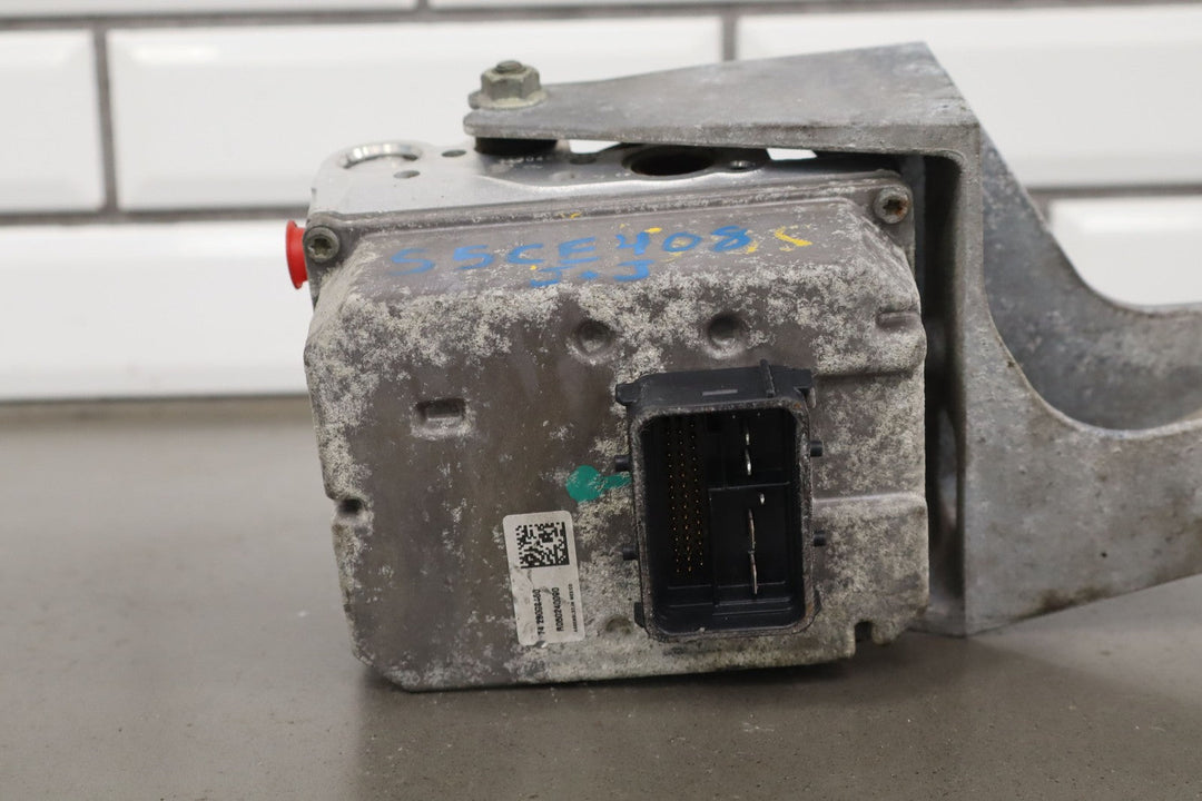 2005 - 2008 C6 Corvette ABS Anti Lock Brake Pump Module & Bracket