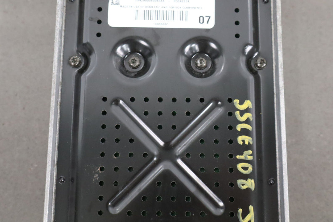 2005 - 2008 C6 Corvette Coupe OEM Radio Amplifier (7 Speaker Bose System)