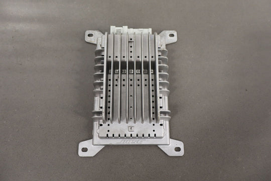 2005 - 2008 C6 Corvette Coupe OEM Radio Amplifier (7 Speaker Bose System)