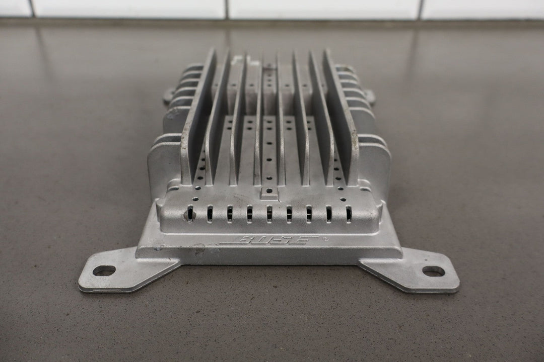 2005 - 2008 C6 Corvette Coupe OEM Radio Amplifier (7 Speaker Bose System)