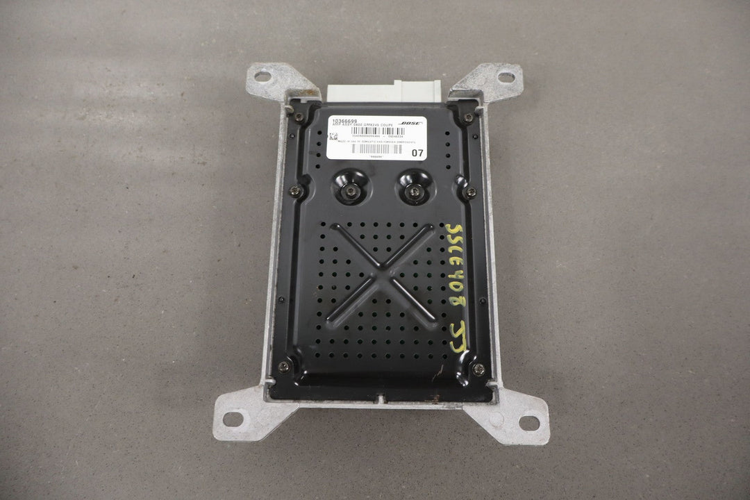2005 - 2008 C6 Corvette Coupe OEM Radio Amplifier (7 Speaker Bose System)