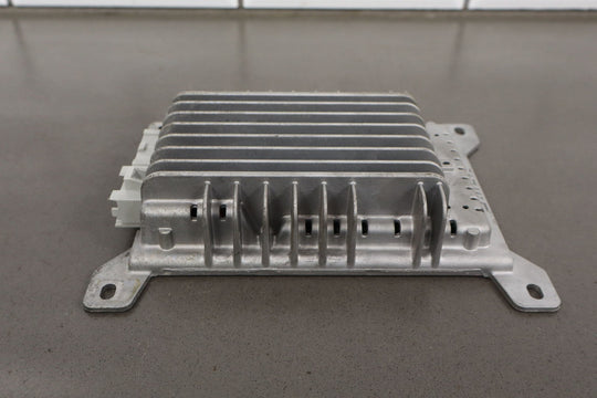 2005 - 2008 C6 Corvette Coupe OEM Radio Amplifier (7 Speaker Bose System)