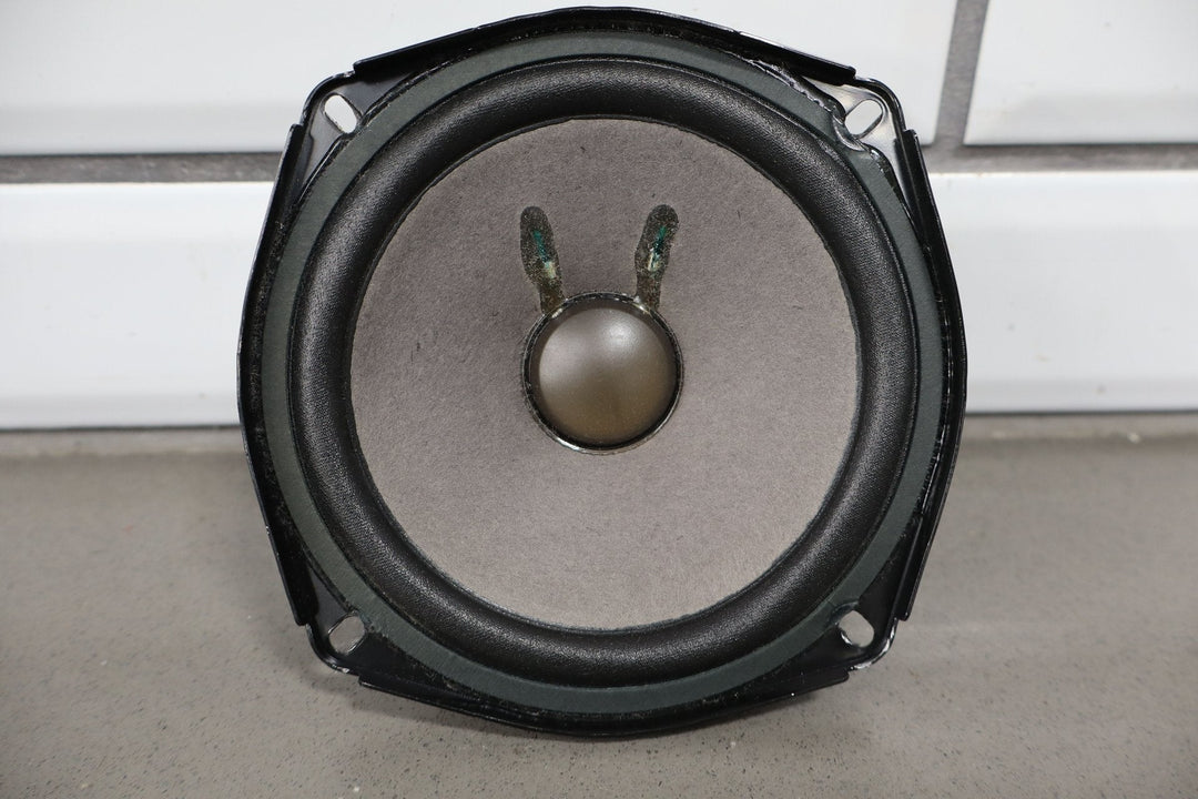 2005 - 2008 C6 Corvette Set of LH&RH Bose Door Speakers