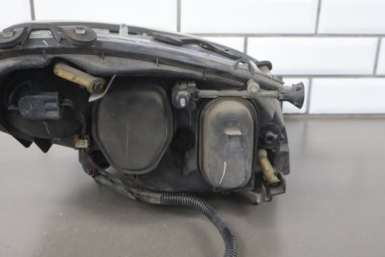 2005 - 2008 Chevrolet Corvette Base Left Headlamp 25867779 *Hazy*