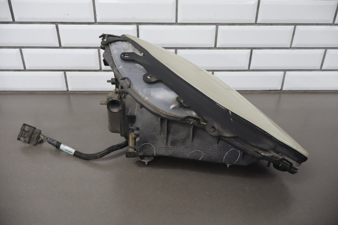 2005 - 2008 Chevrolet Corvette Base Left Headlamp 25867779 *Hazy*