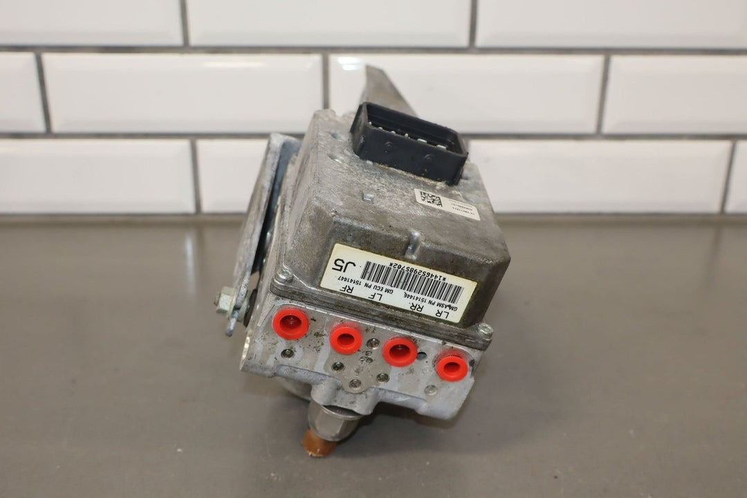 2005 - 2008 Chevrolet Corvette C6 - ABS Anti Lock Brake Pump / Module 89060341
