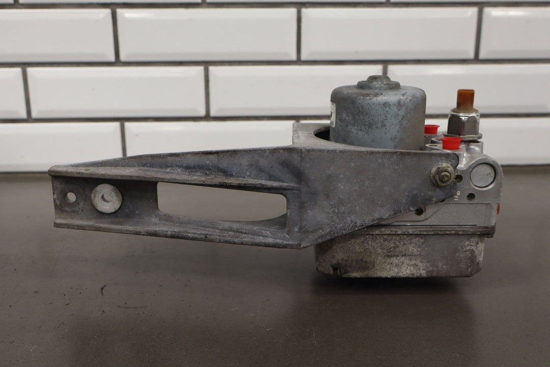 2005 - 2008 Chevrolet Corvette C6 - ABS Anti Lock Brake Pump / Module 89060341