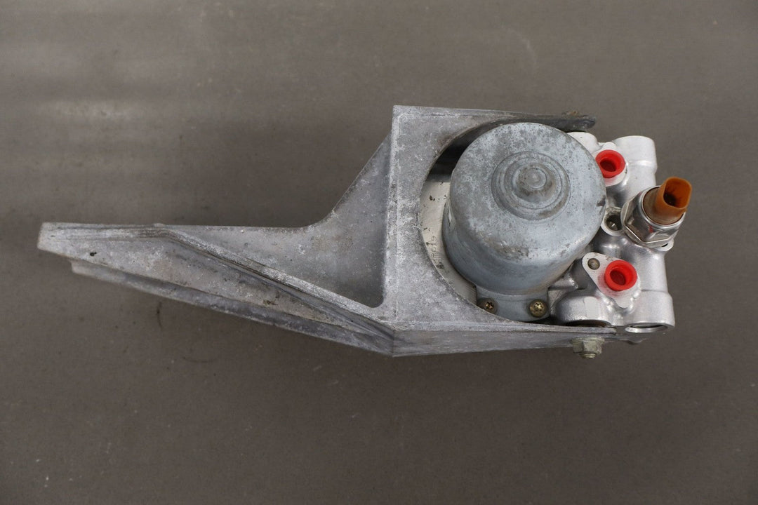 2005 - 2008 Chevrolet Corvette C6 - ABS Anti Lock Brake Pump / Module 89060341