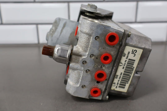 2005 - 2008 Chevrolet Corvette C6 - ABS Anti Lock Brake Pump / Module 89060341