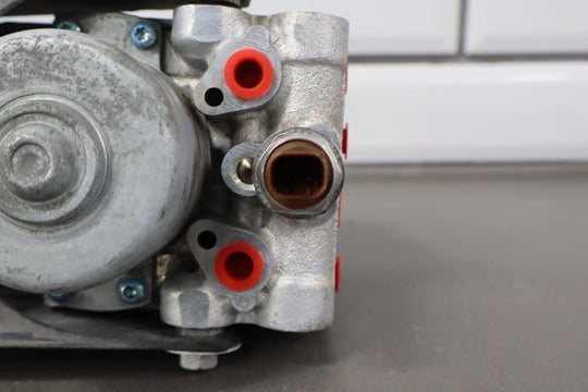 2005 - 2008 Chevrolet Corvette C6 - ABS Anti Lock Brake Pump / Module 89060341