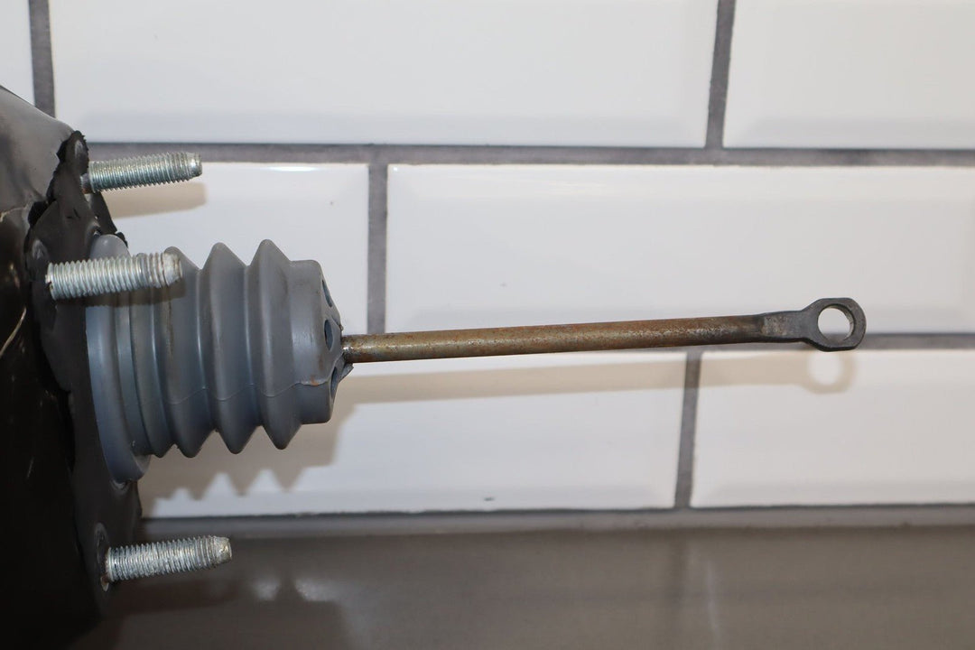 2005 - 2008 Chevrolet Corvette C6 - Power Brake Booster