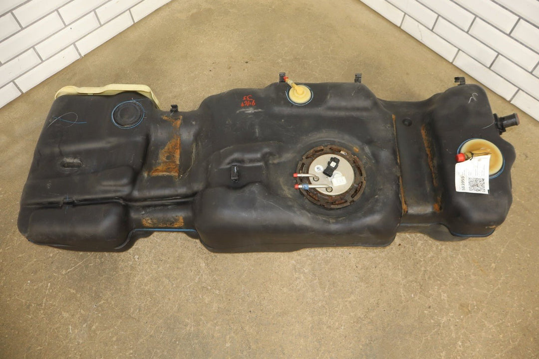 2005 - 2008 Chevrolet Tahoe Fuel Tank with Pump 25904452 OEM