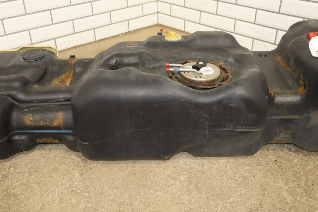 2005 - 2008 Chevrolet Tahoe Fuel Tank with Pump 25904452 OEM