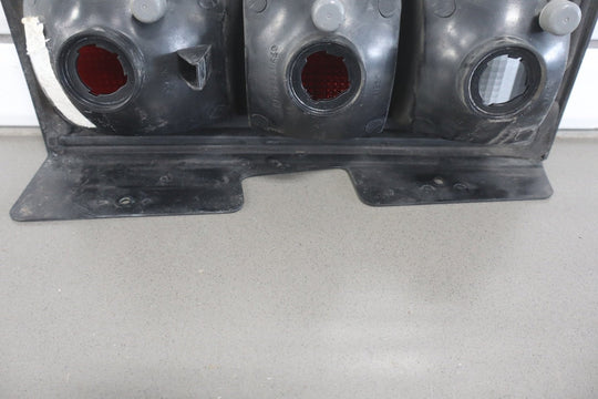 2005 - 2009 Hummer H2 Left Tail Light 25874015