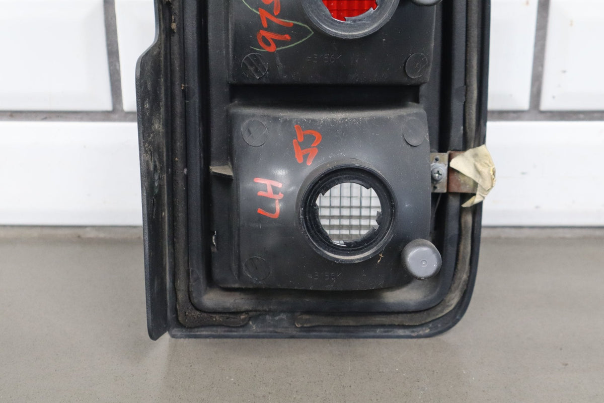 2005-2009 Hummer H2 Left Tail Light 25874015