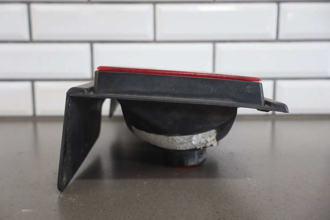 2005 - 2009 Hummer H2 Left Tail Light 25874015