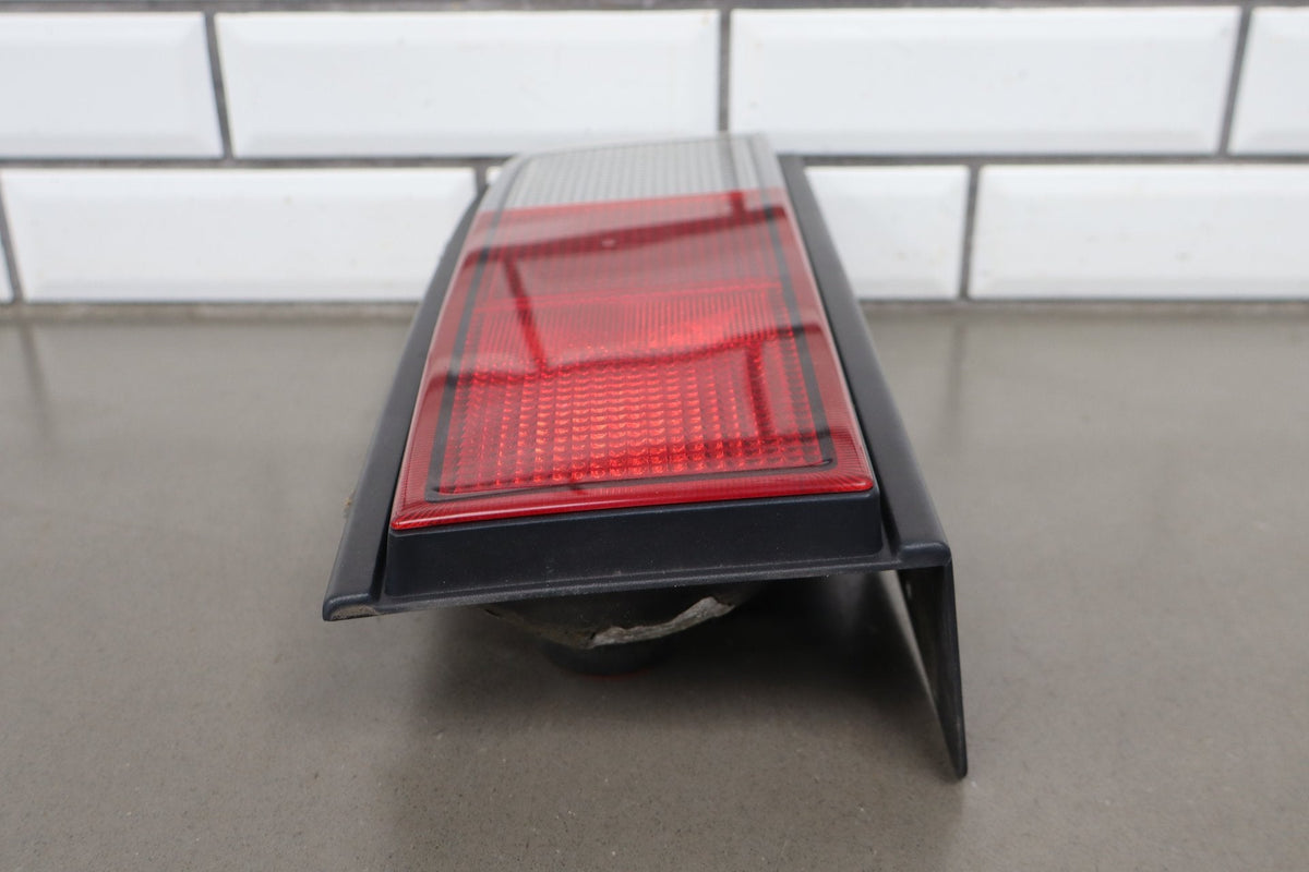 2005-2009 Hummer H2 Right Tail Light 25874014 OEM