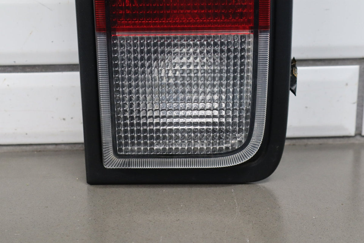 2005-2009 Hummer H2 Right Tail Light 25874014 OEM