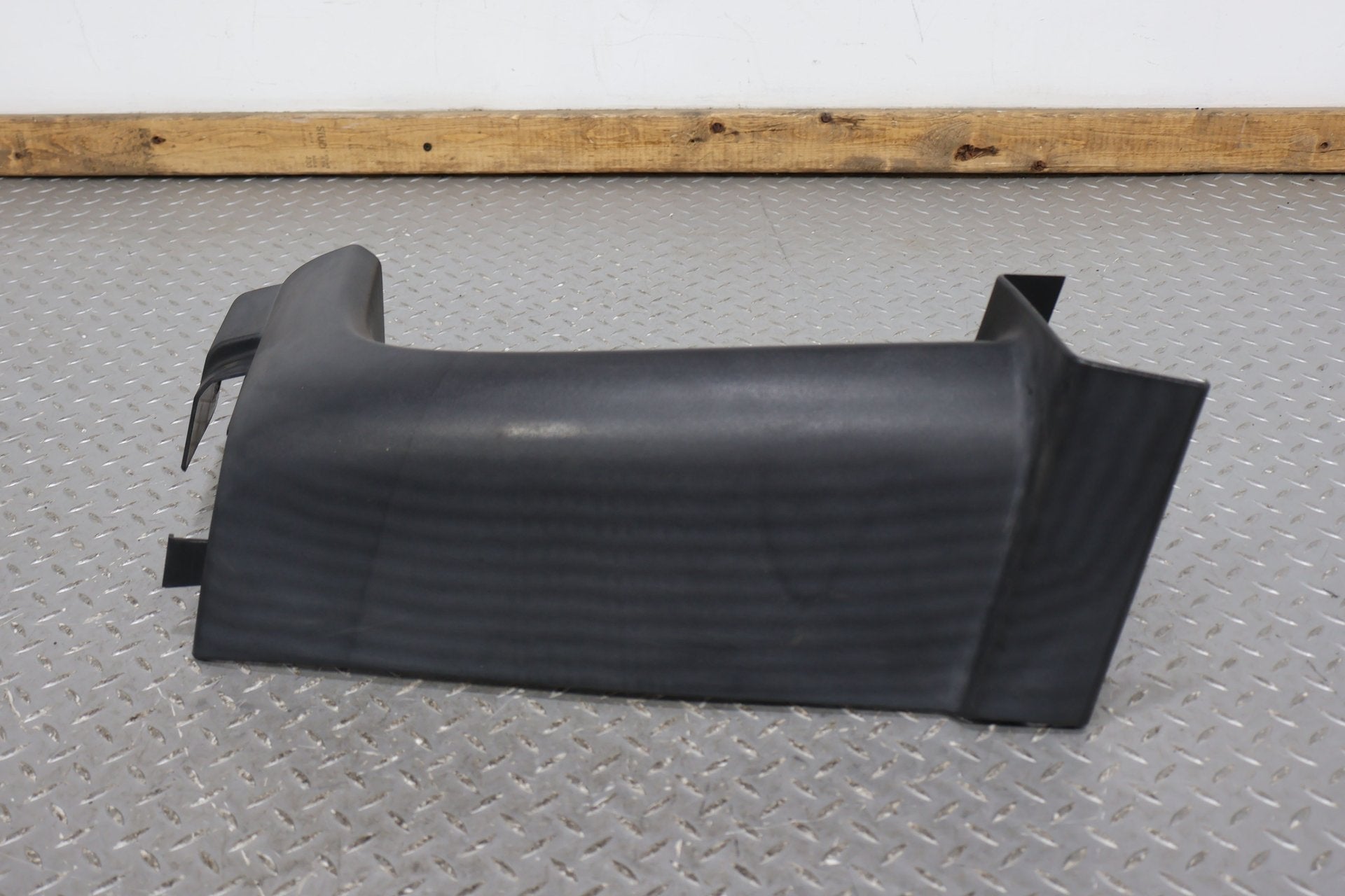 2005-2009 Hummer H2 SUT Driver Left Rear Roof Molding 25953707