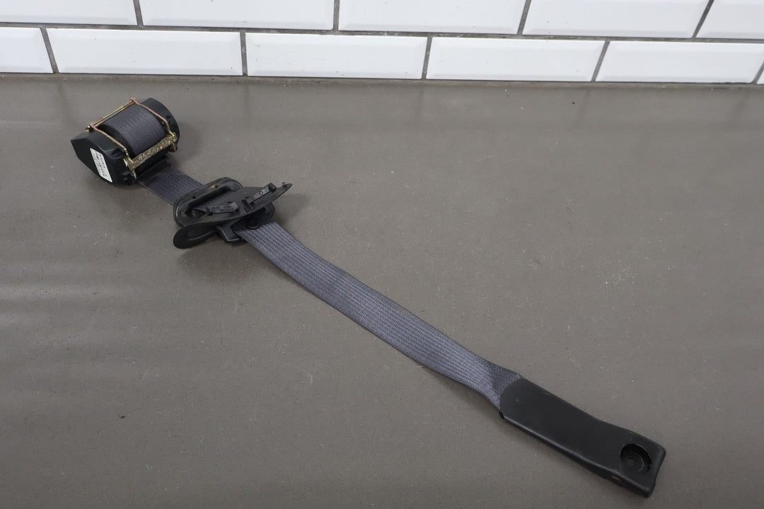 2005 - 2012 C6 Corvette Base Coupe Left Driver Seat Belt Retractor