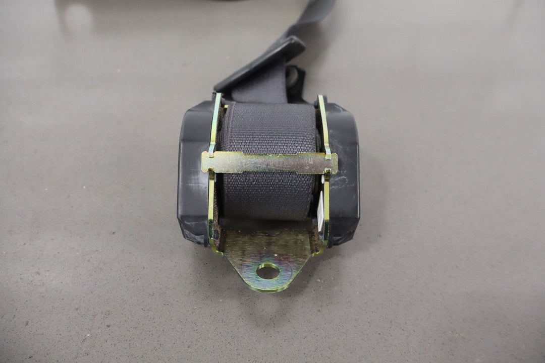 2005 - 2012 C6 Corvette Base Coupe Right Passenger Seat Belt Retractor