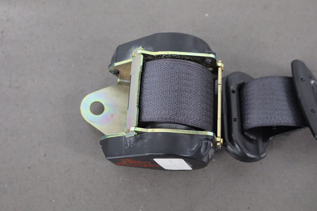 2005 - 2012 C6 Corvette Base Coupe Right Passenger Seat Belt Retractor