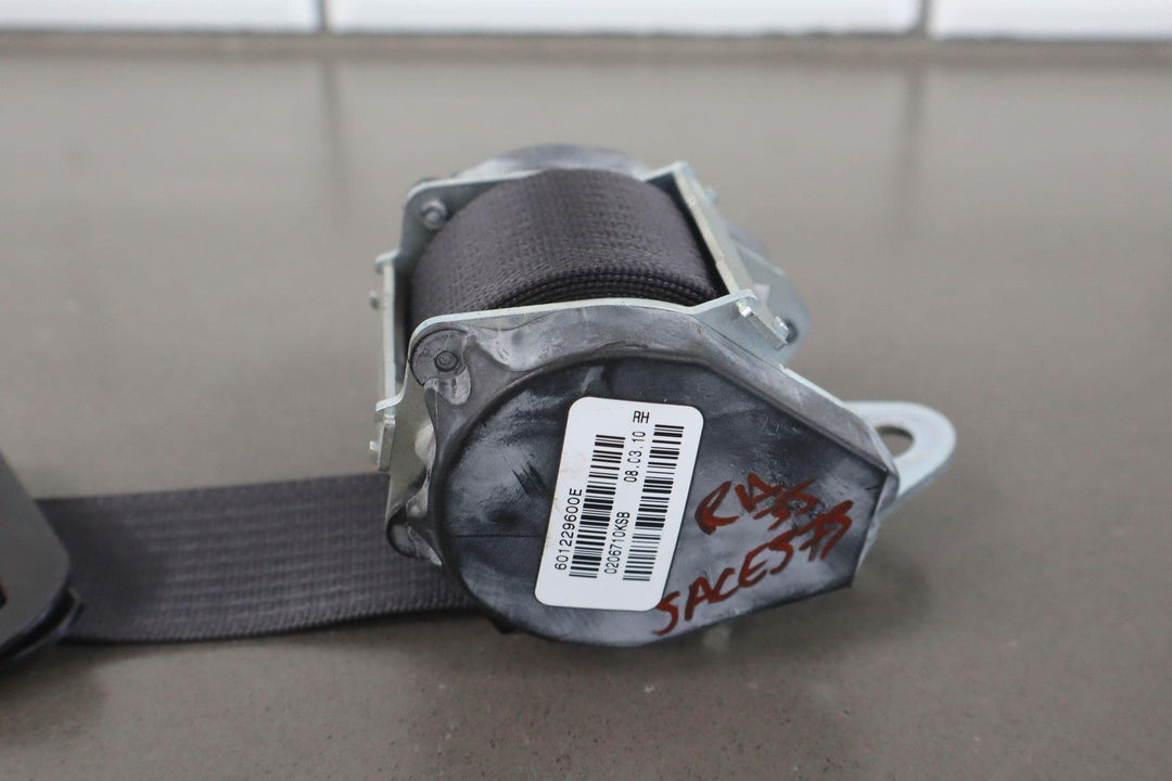 2005 - 2012 C6 Corvette Convertible Right Passenger Seat Belt Retractor