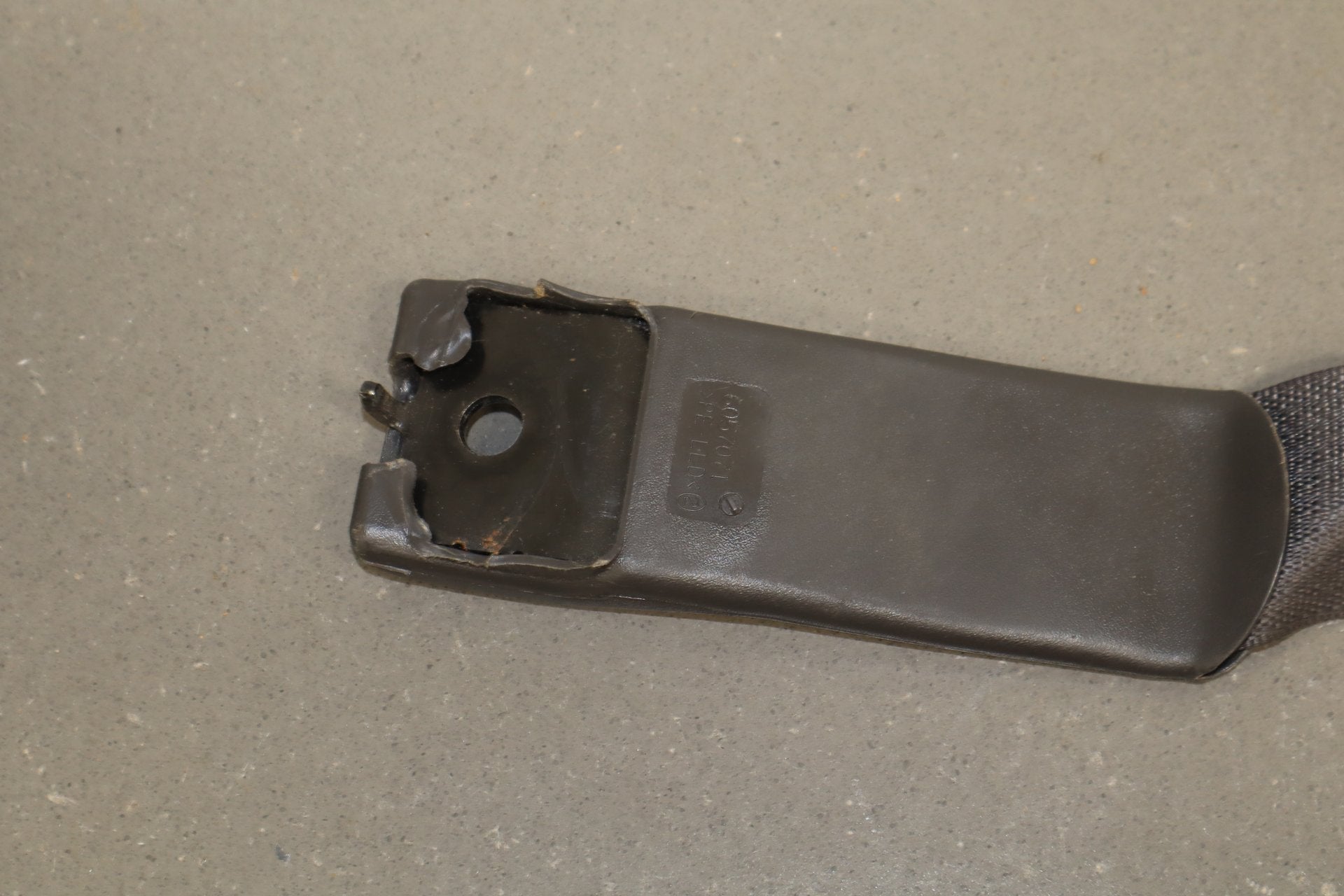 2005-2012 Chevrolet Corvette C6 Coupe Driver Seat Belt Cashmere