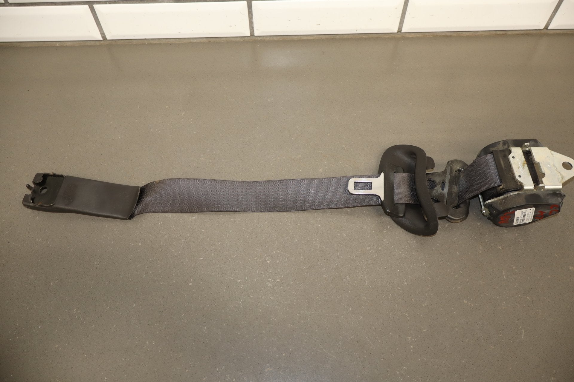 2005-2012 Chevrolet Corvette C6 Coupe Driver Seat Belt Cashmere
